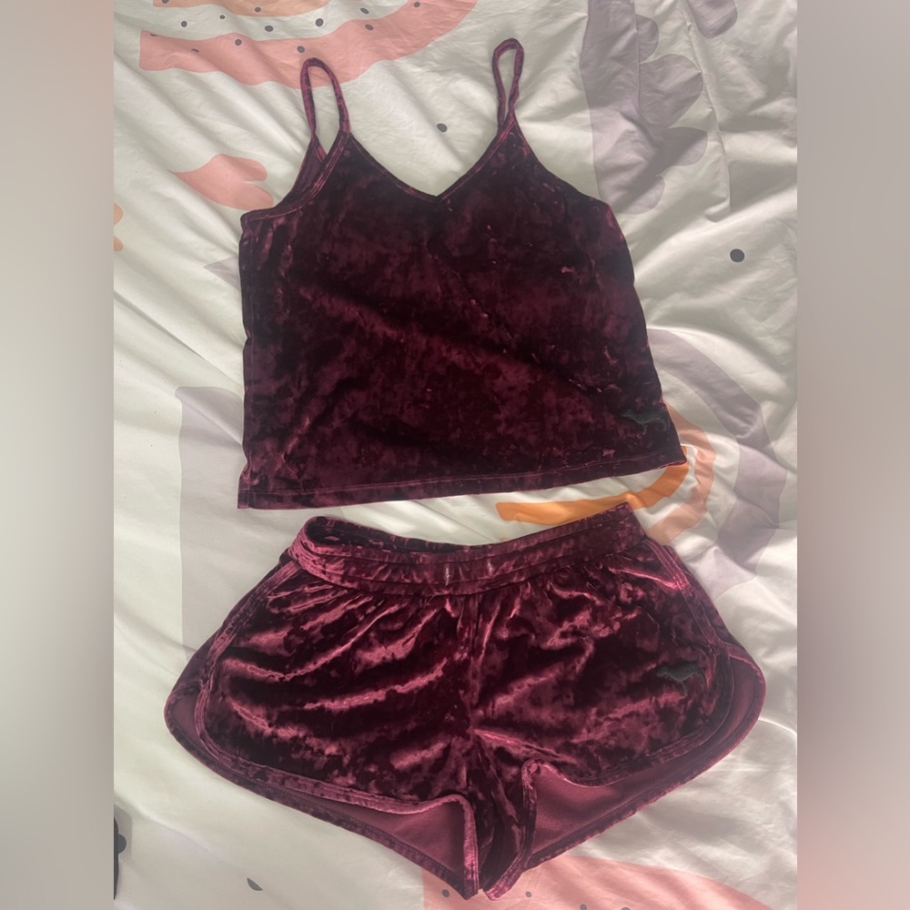 PINK SLEEPWEAR BURGUNDY COLOR